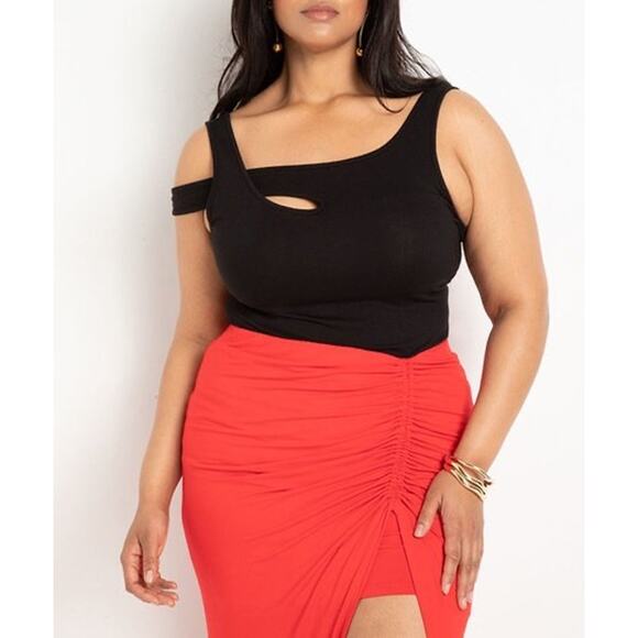 Eloquii NWT Black Plus Size Cutout Asymmetrical Strap Tank Top - Size 26/28 - Picture 1 of 7